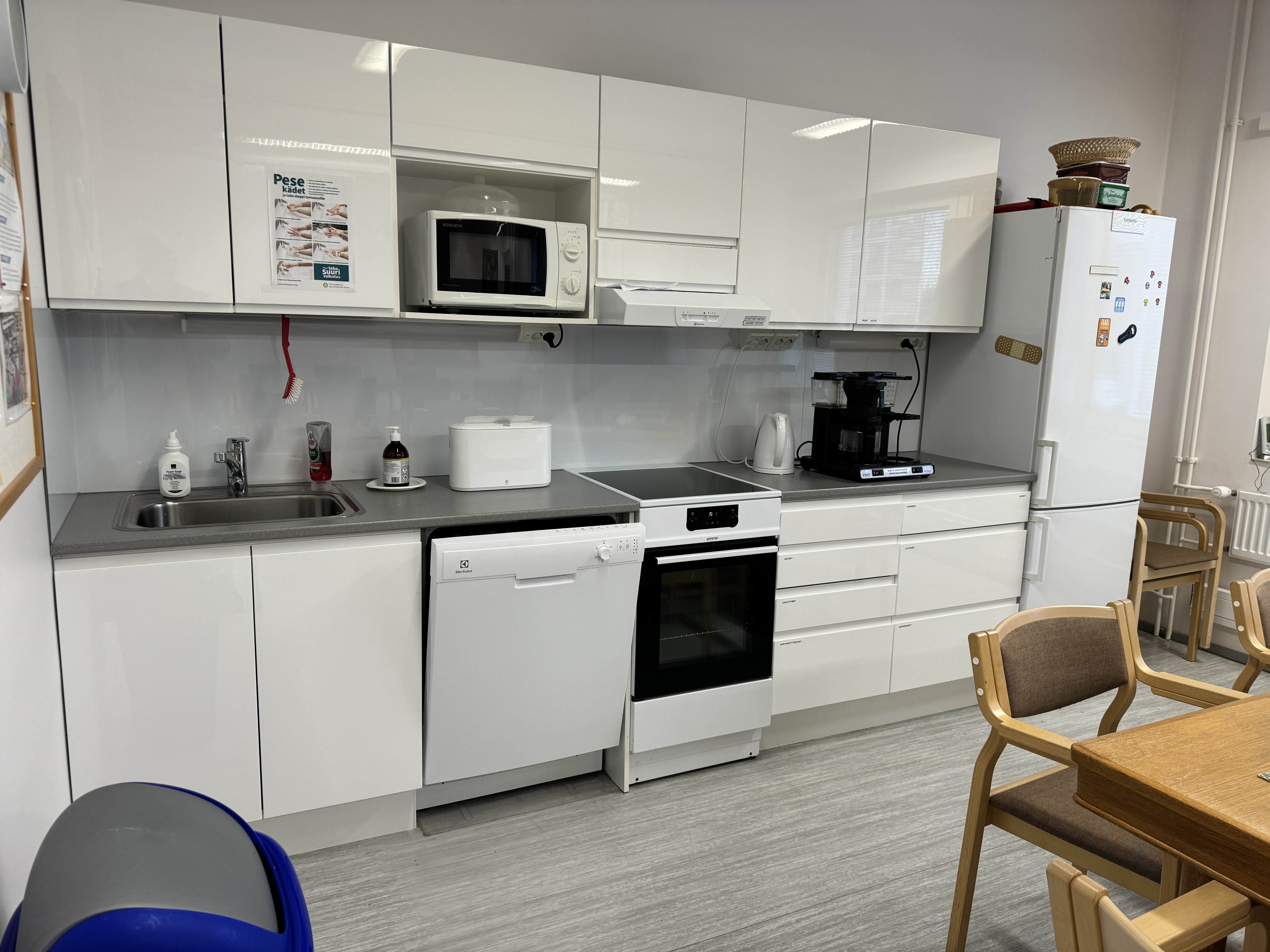 IMG_0397 322 m2 keittiö Janne