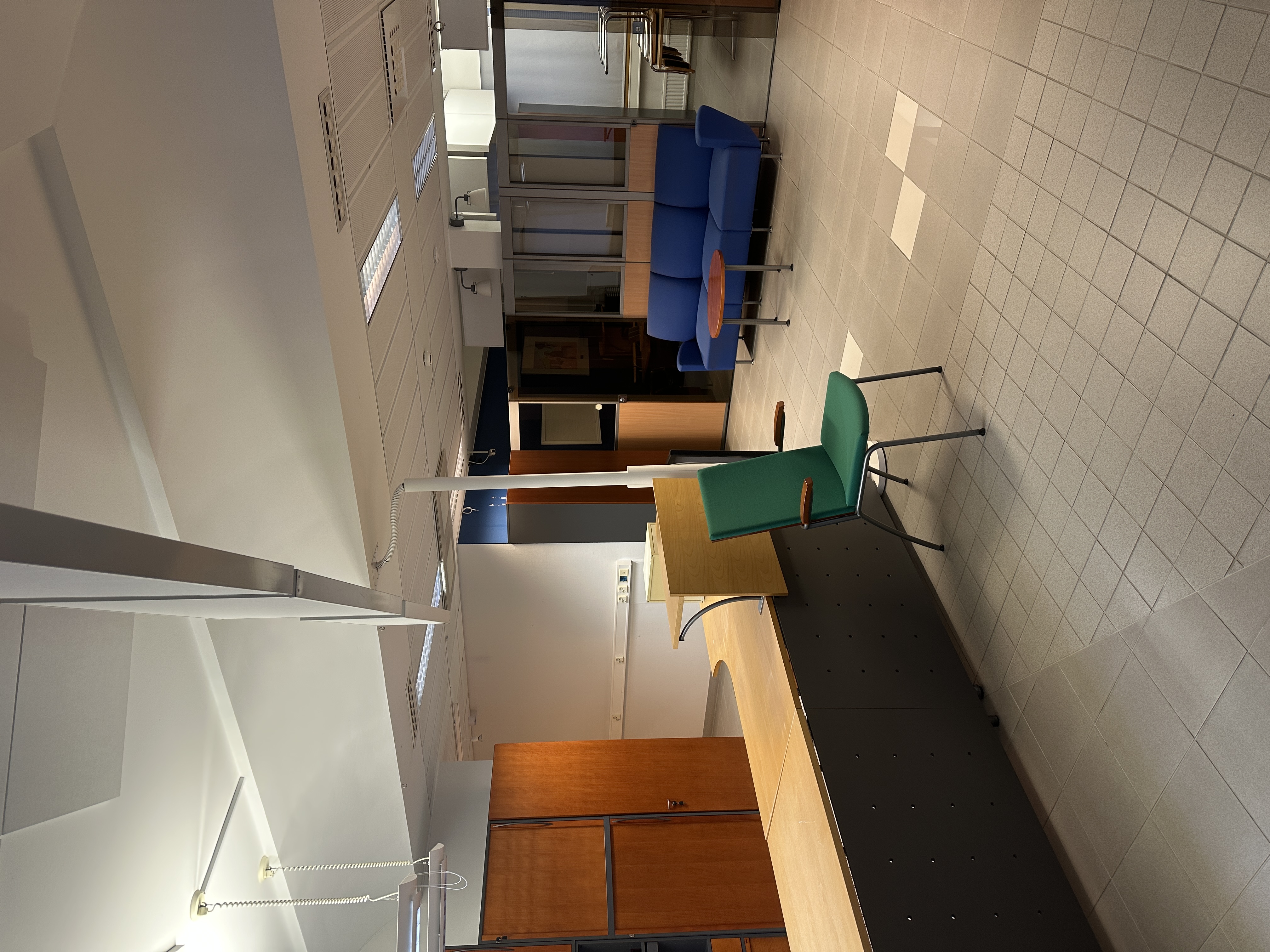 Punainen talo, aulatila